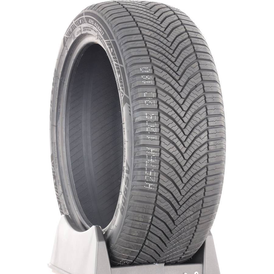 Aplus AS909 -  225/45 R17