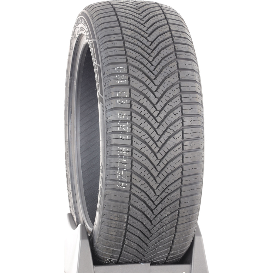 Aplus AS909 -  225/45 R17
