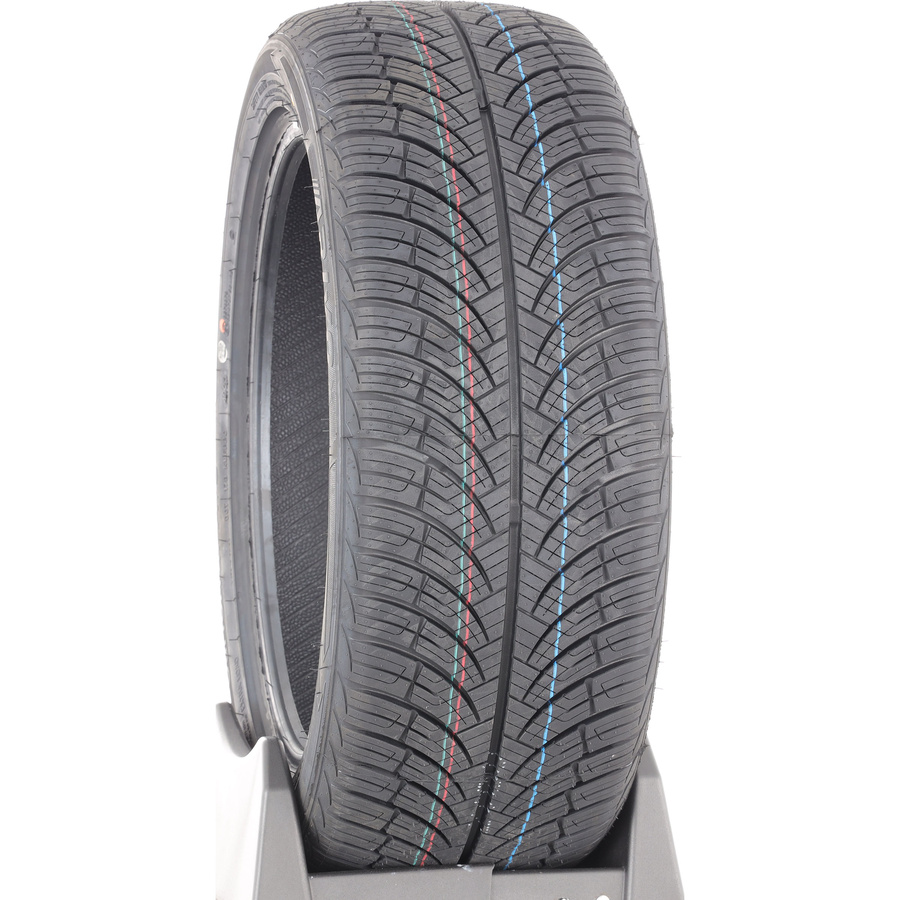 Arivo Carlorful A/S -  225/45 R17