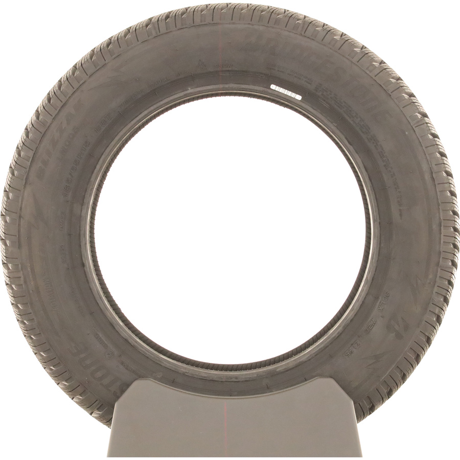 Bridgestone Blizzak LM 005