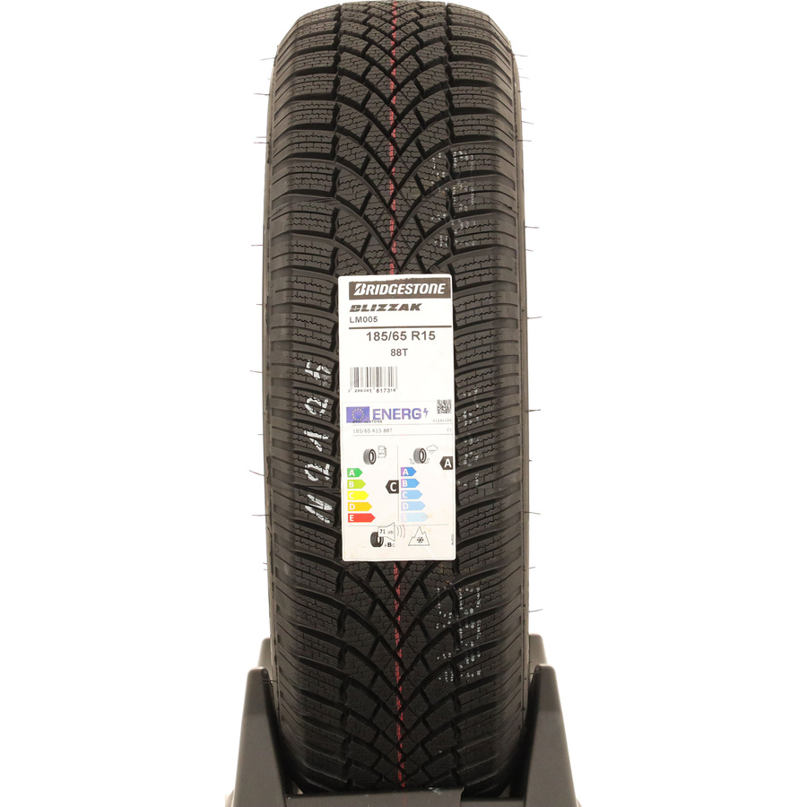 Bridgestone Blizzak LM 005