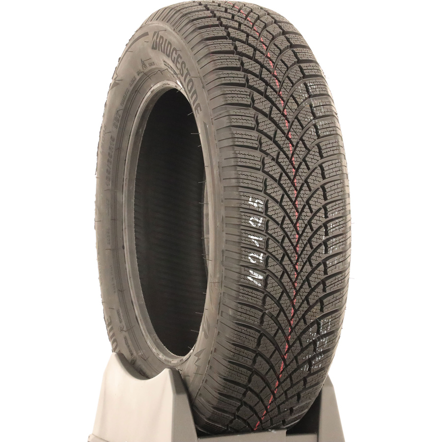 Bridgestone Blizzak LM 005