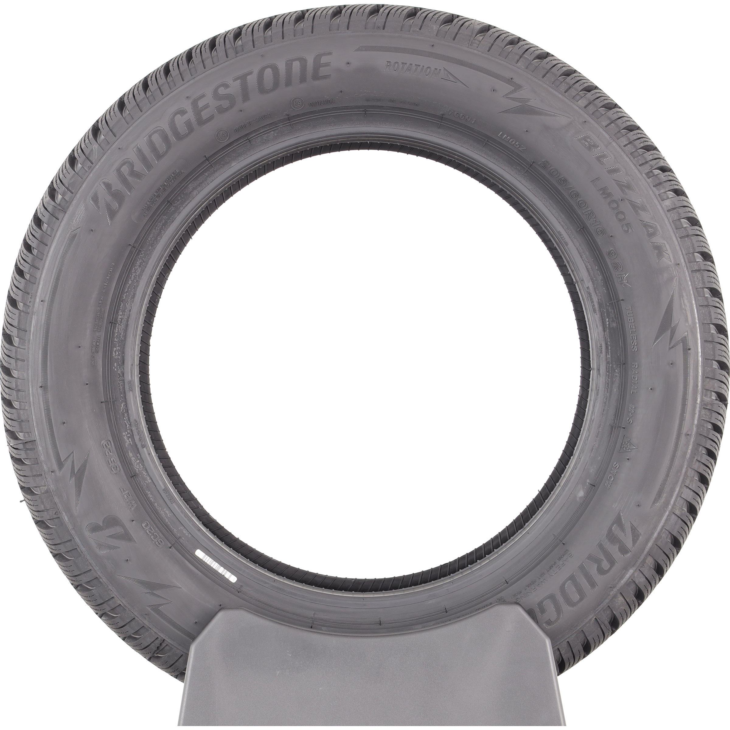 Test Bridgestone Blizzak LM005 - 205/60 R16 - Pneu - UFC-Que Choisir