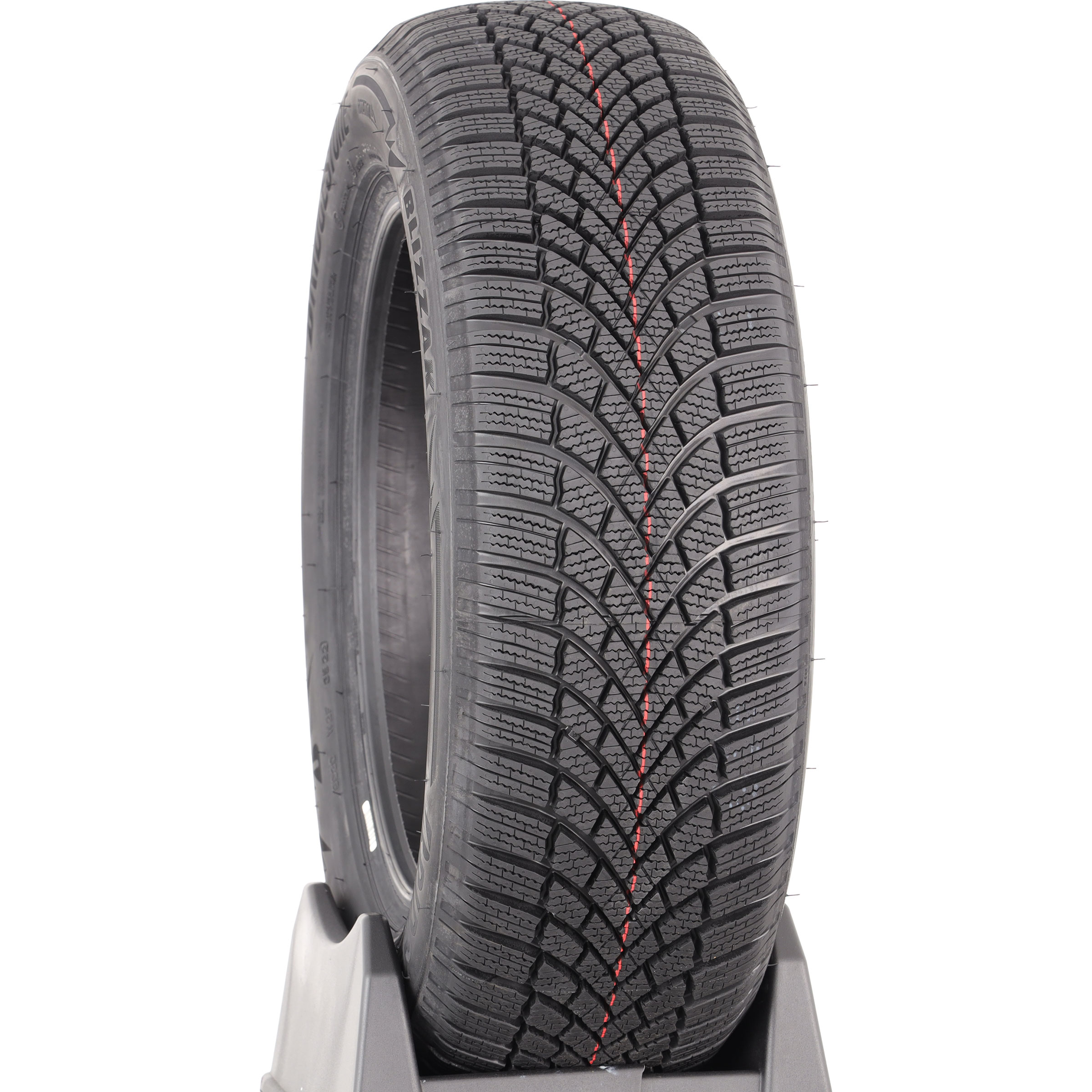 Test Bridgestone Blizzak LM005 - 205/60 R16 - Pneu - UFC-Que Choisir