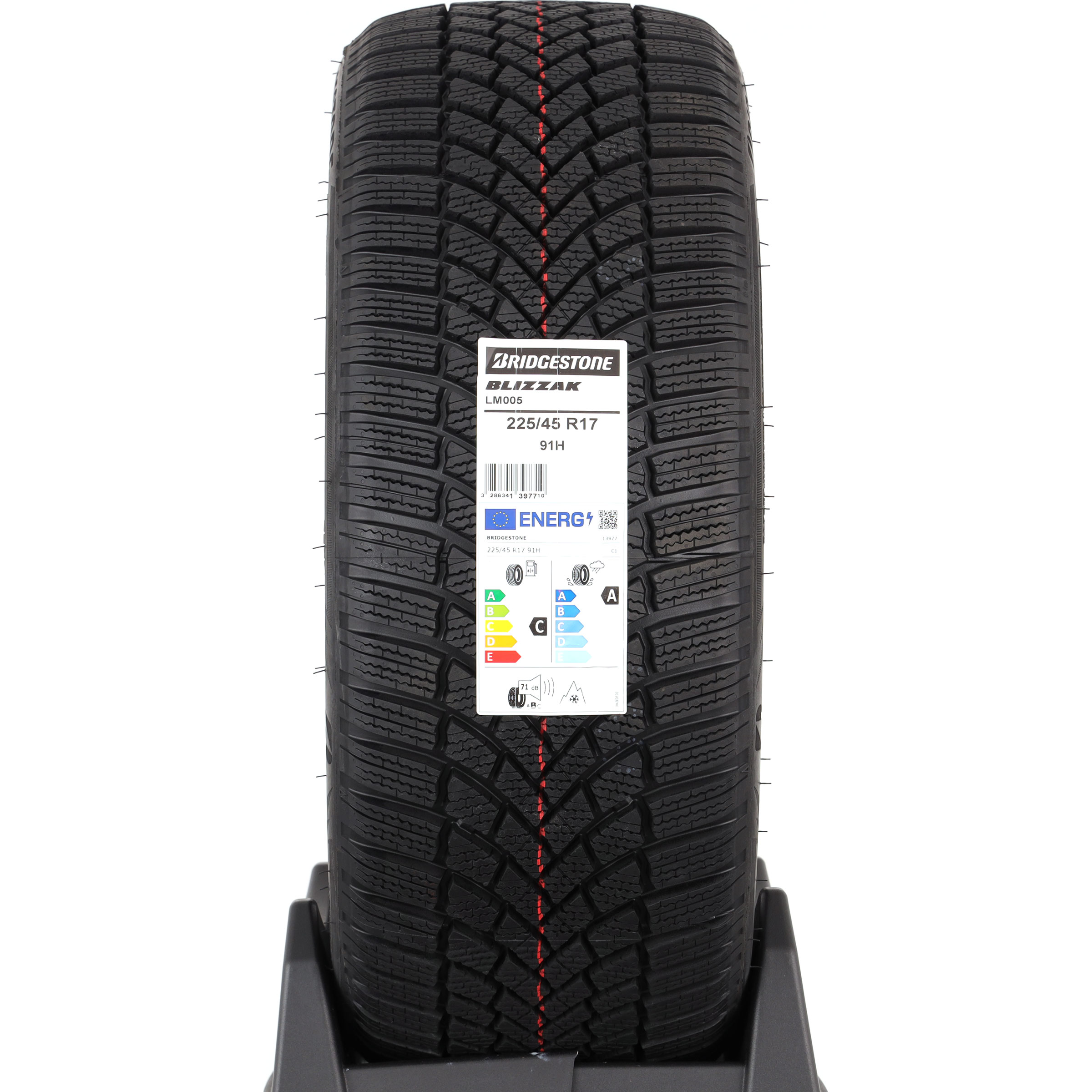 Bridgestone Blizzak LM005 -  225/45 R17