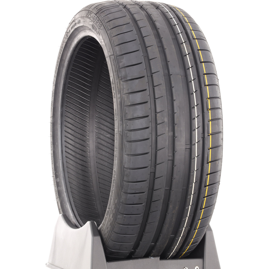 Ceat SportDrive -  225/40 R18