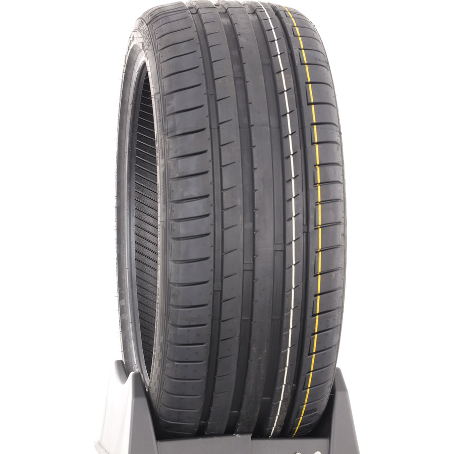 Ceat SportDrive -  225/40 R18