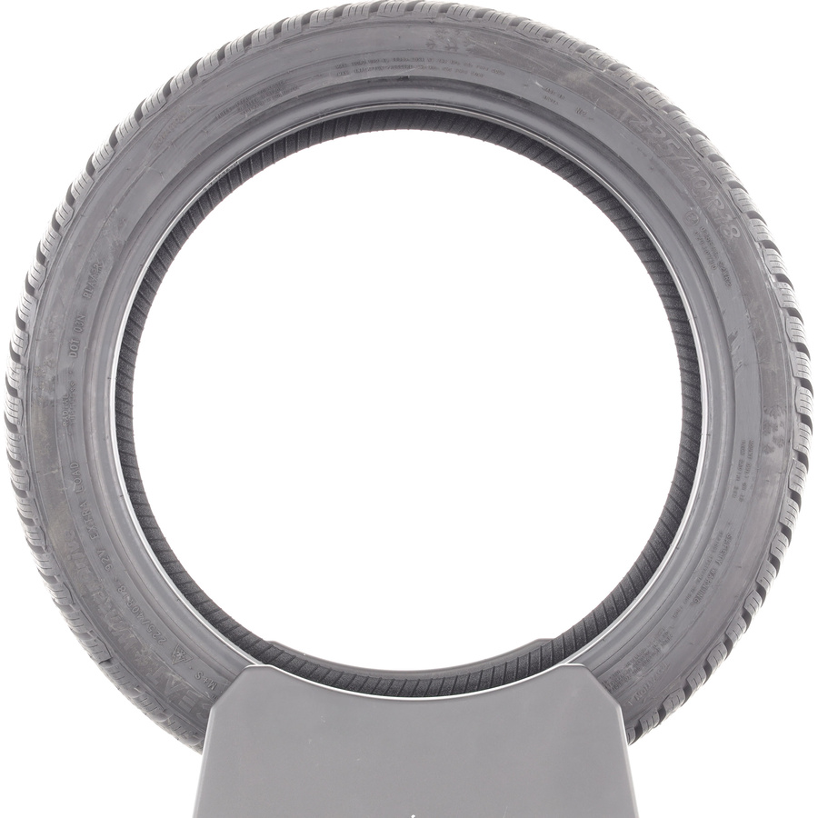 Ceat WinterDrive -  225/40 R18