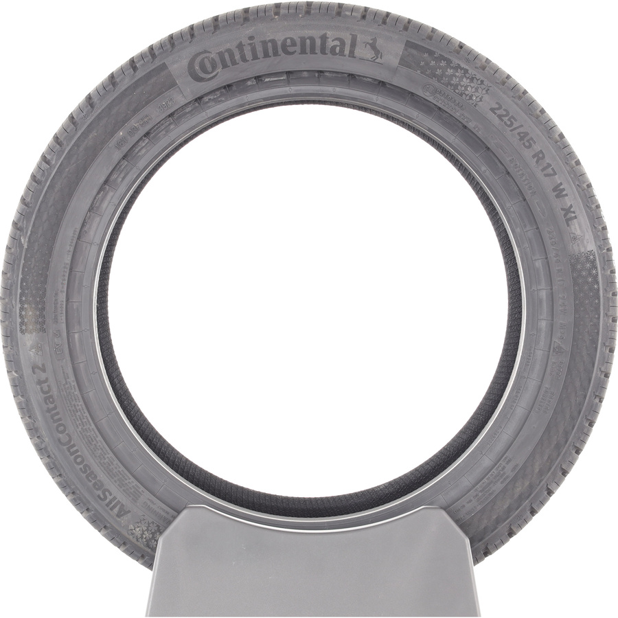 Continental AllSeasonContact 2 -  225/45 R17