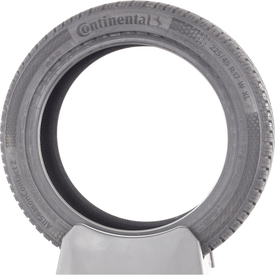 Continental AllSeasonContact 2 -  225/45 R17