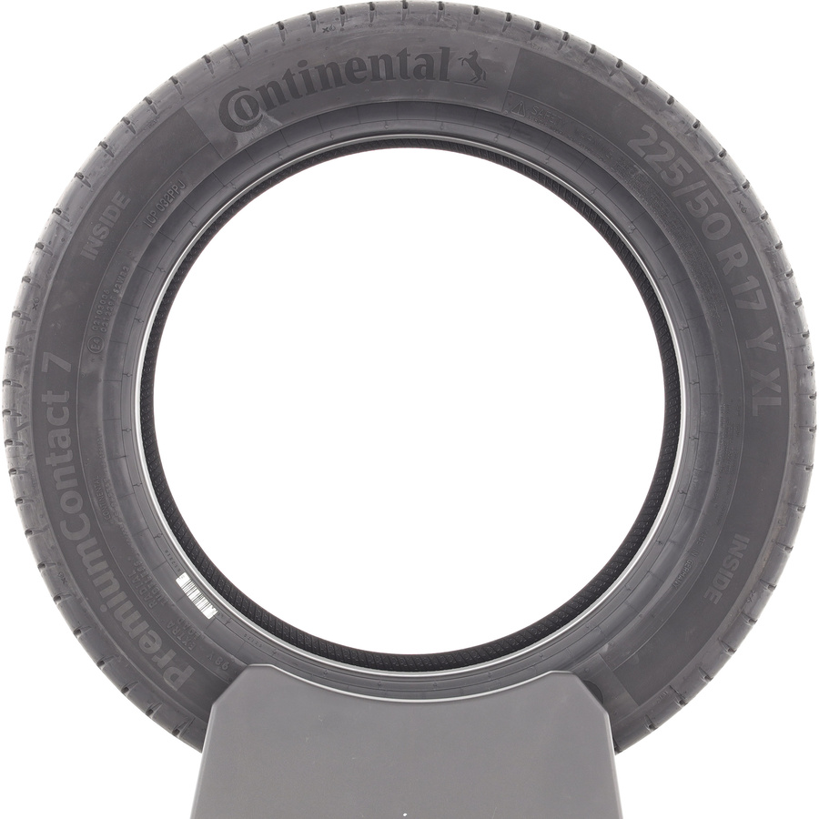Continental PremiumContact 7 -  225/40 R18