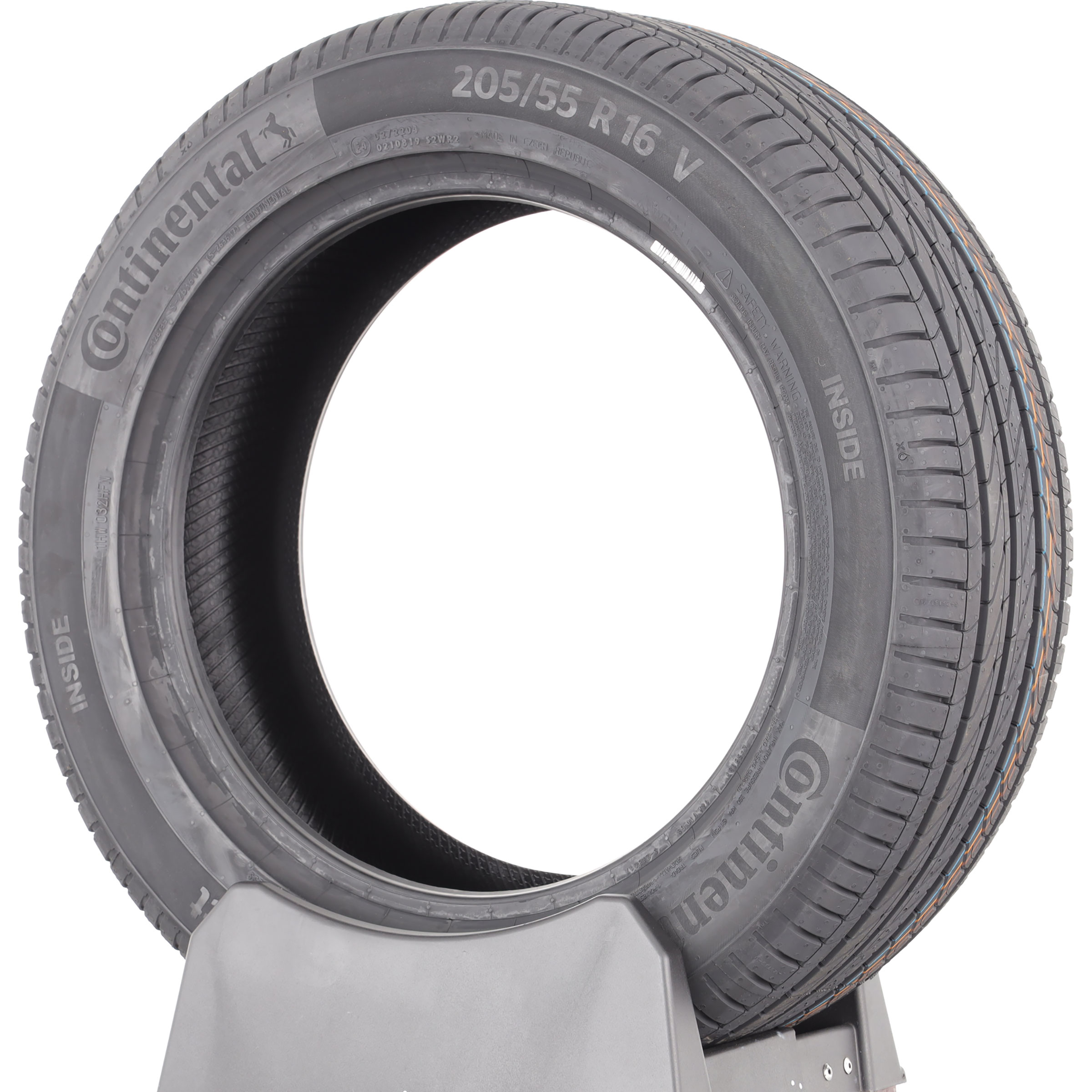 Continental UltraContact -  205/55 R16
