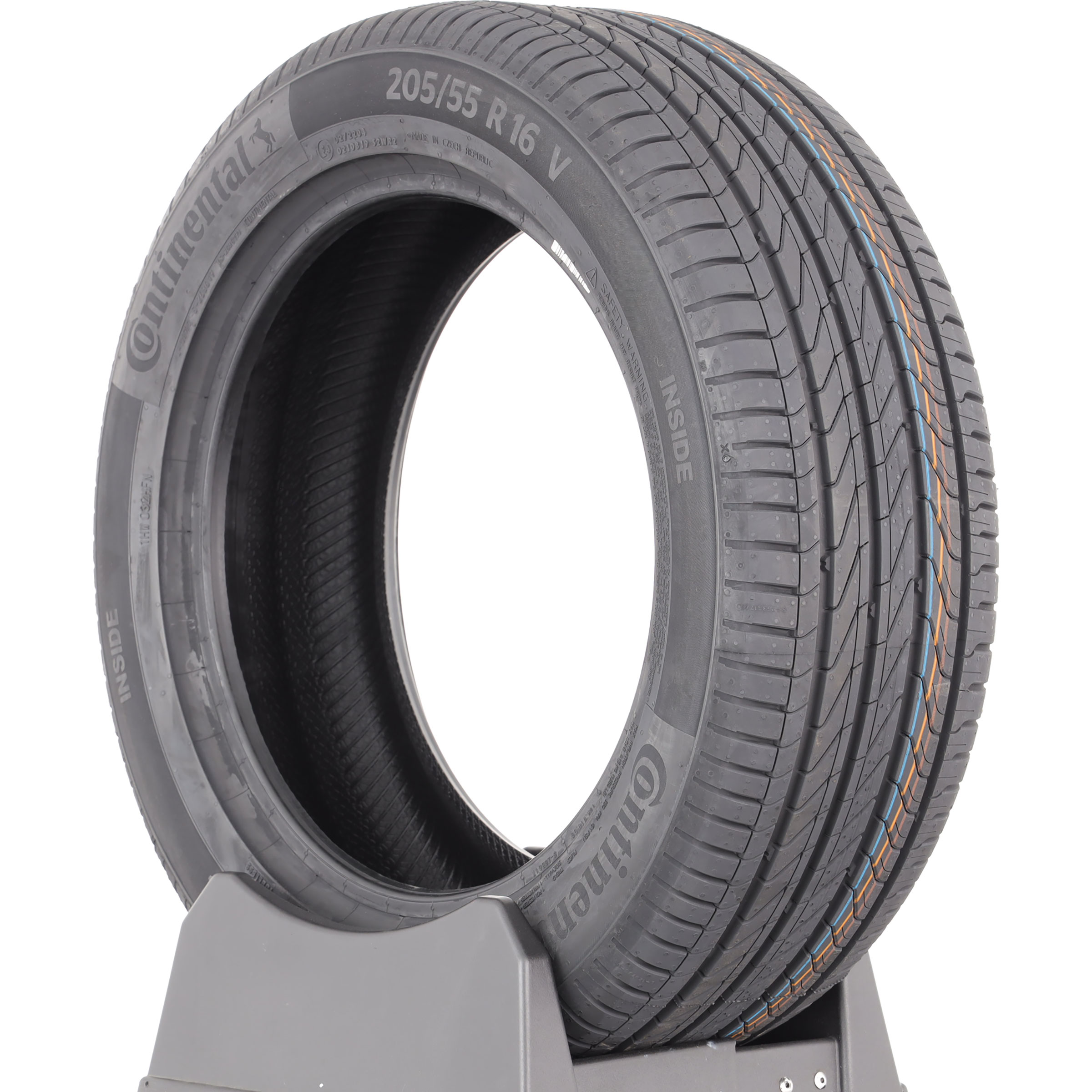 Continental UltraContact -  205/55 R16