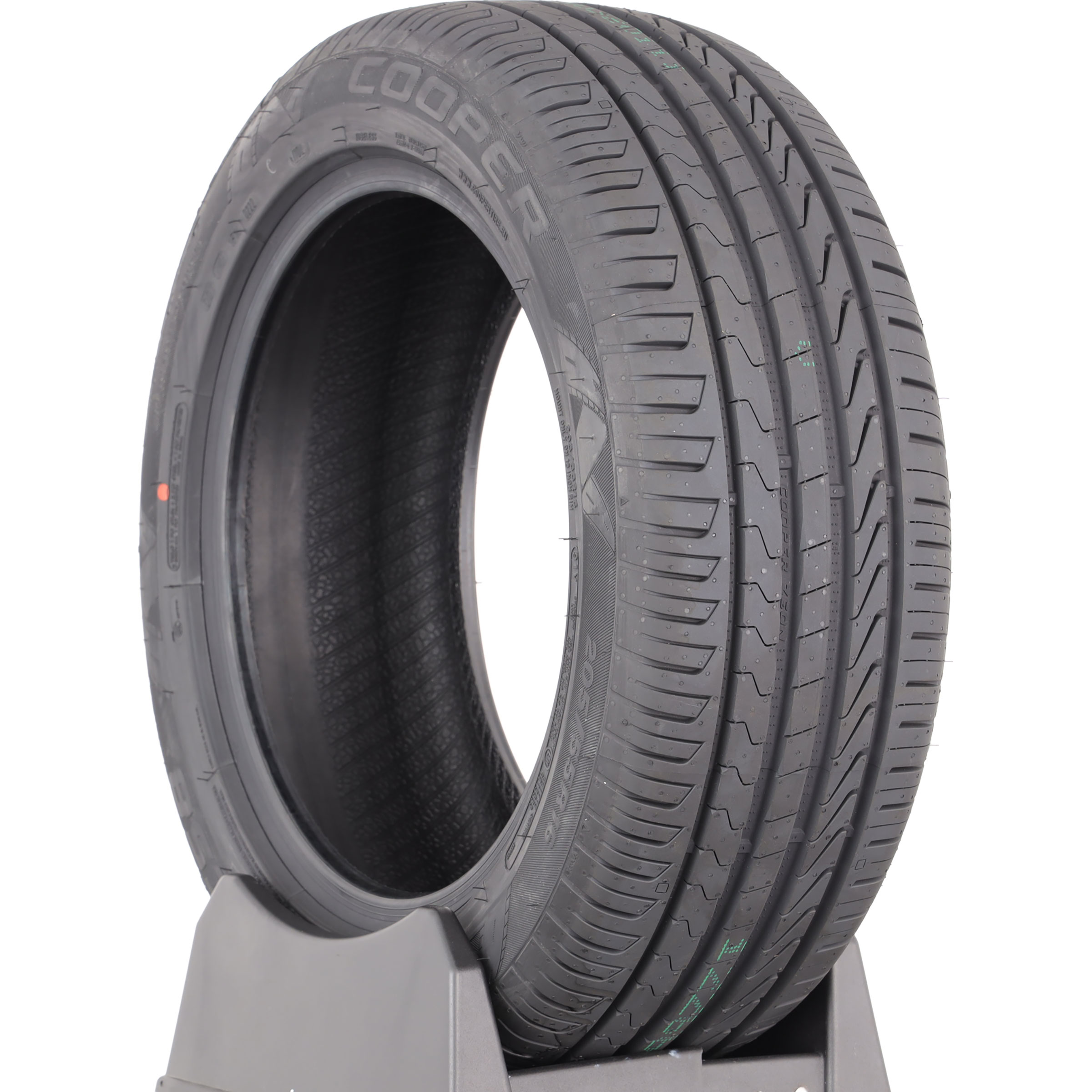 Cooper ZEON CS8 -  205/55 R16