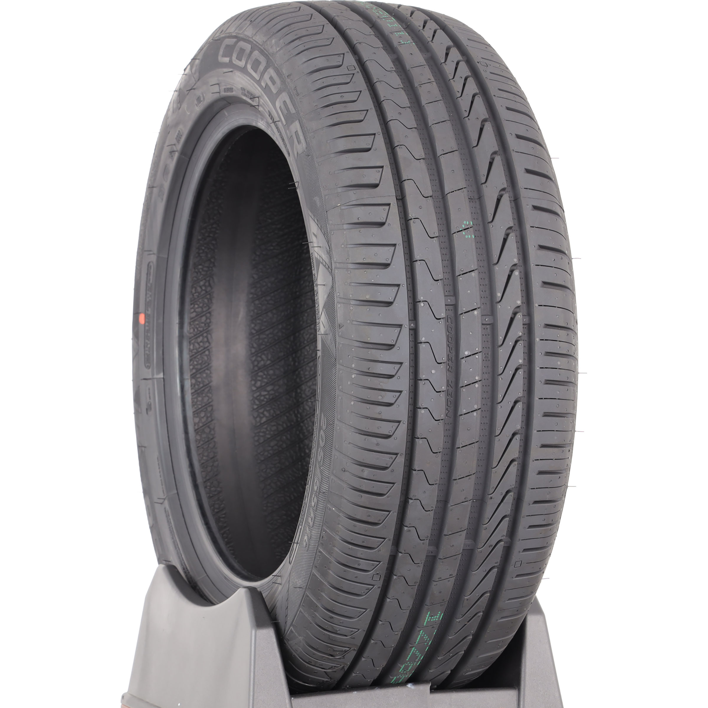 Cooper ZEON CS8 -  205/55 R16