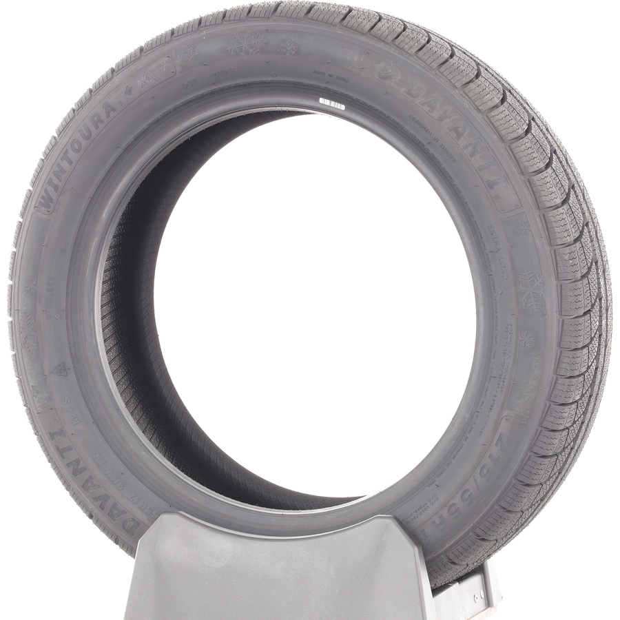 Davanti Wintoura + -  215/55 R17