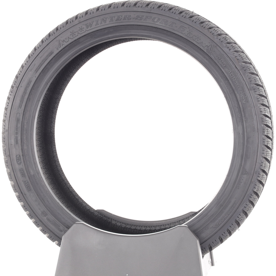 Dunlop Winter Sport 5 -  225/40 R18
