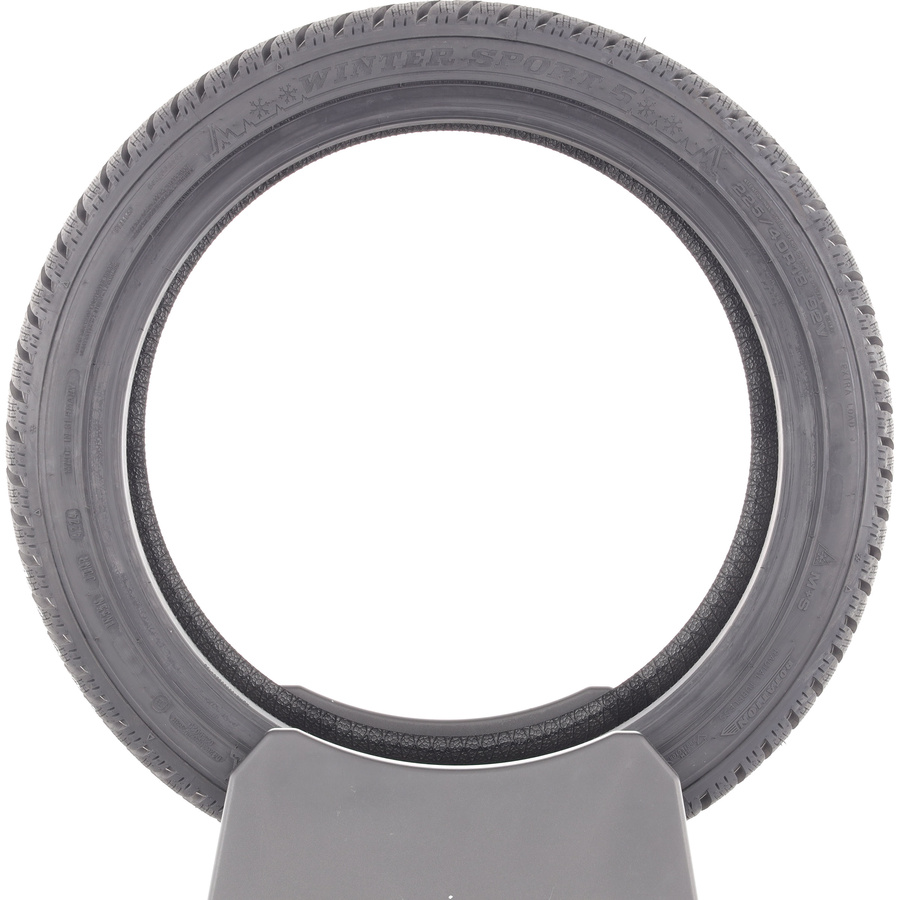 Dunlop Winter Sport 5 -  225/40 R18