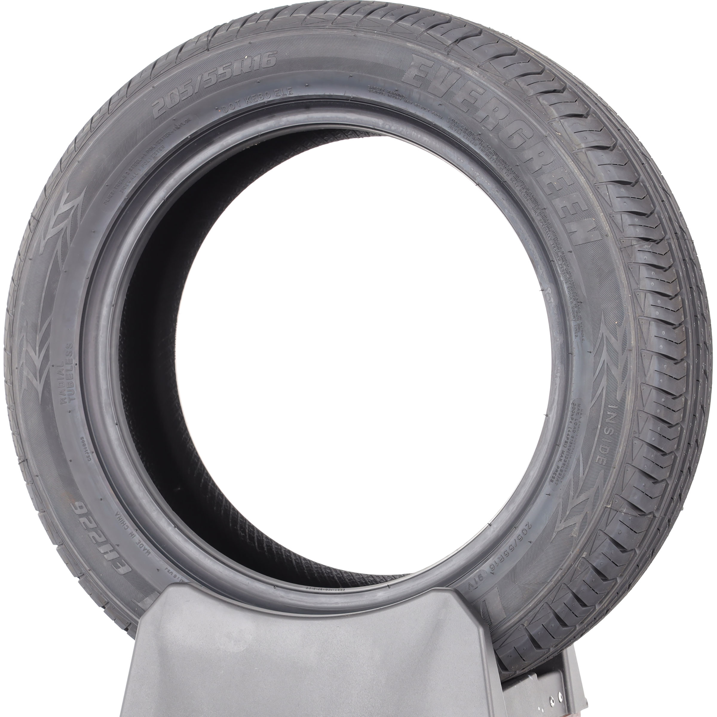 Test Evergreen EH 226 - 205/55 R16 - Pneu - UFC-Que Choisir