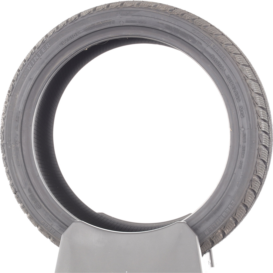 Evergreen EW66 -  225/40 R18