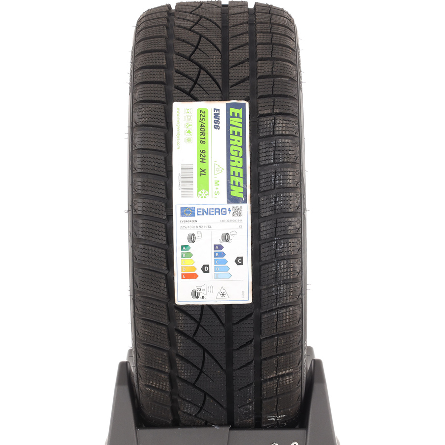 Evergreen EW66 -  225/40 R18