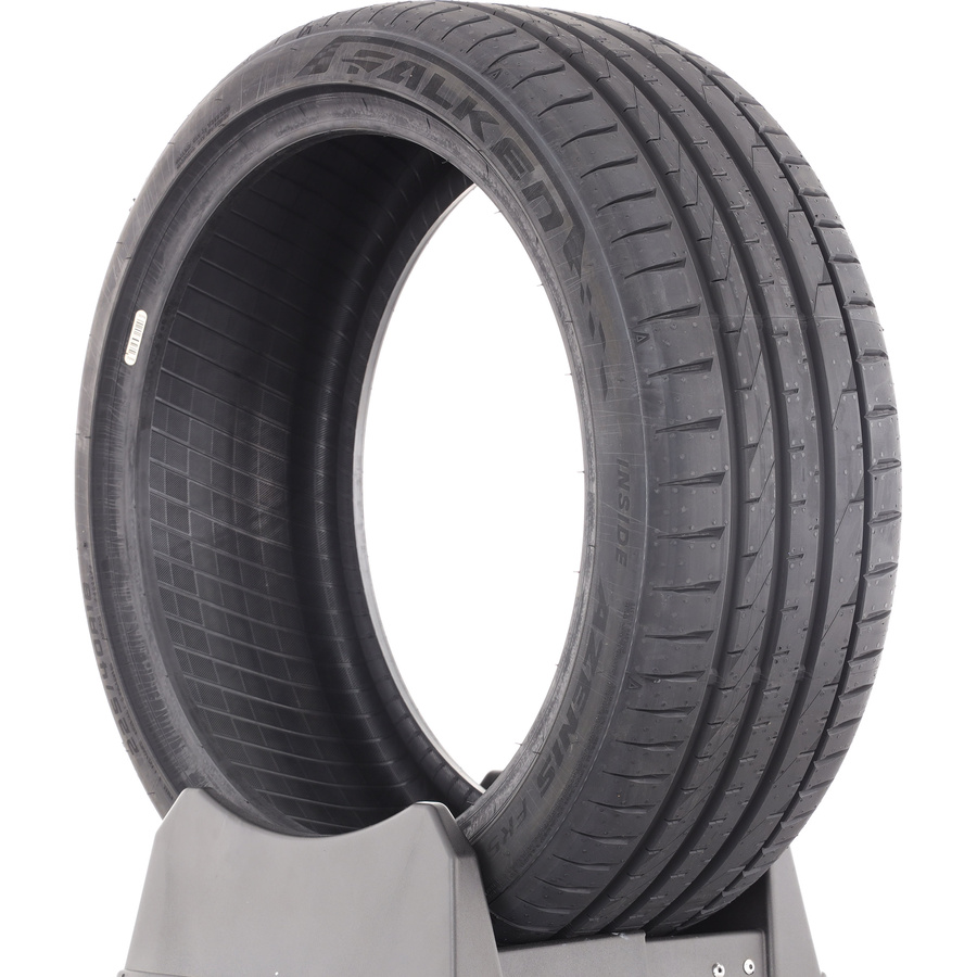 Falken Azenis FK520 -  225/40 R18