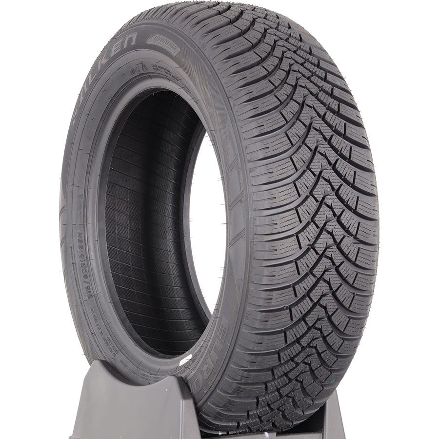 Test Falken Eurowinter HS01 215/60 R16 - Pneu - UFC-Que Choisir