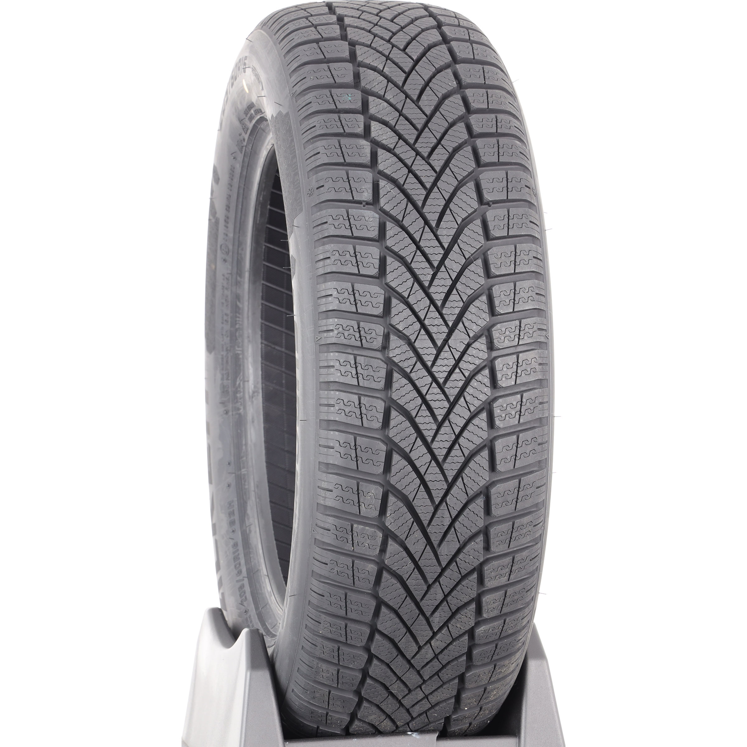 Falken Eurowinter HS02 -  205/60 R16