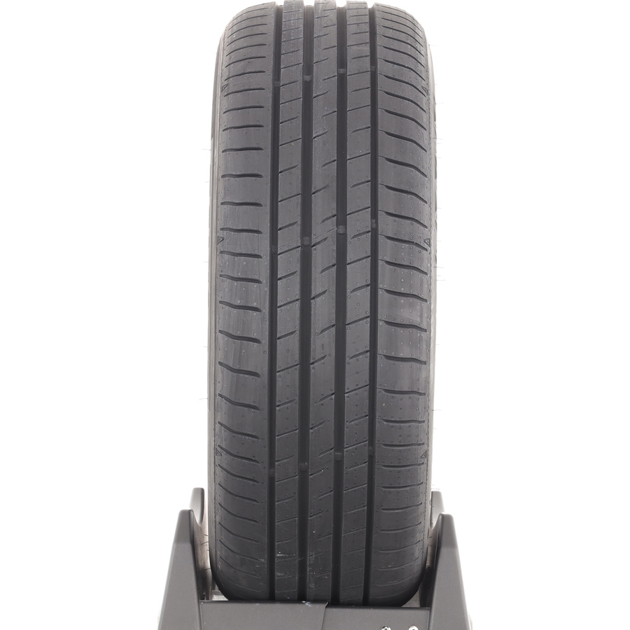 Falken Ziex ZE320 -  225/40 R18