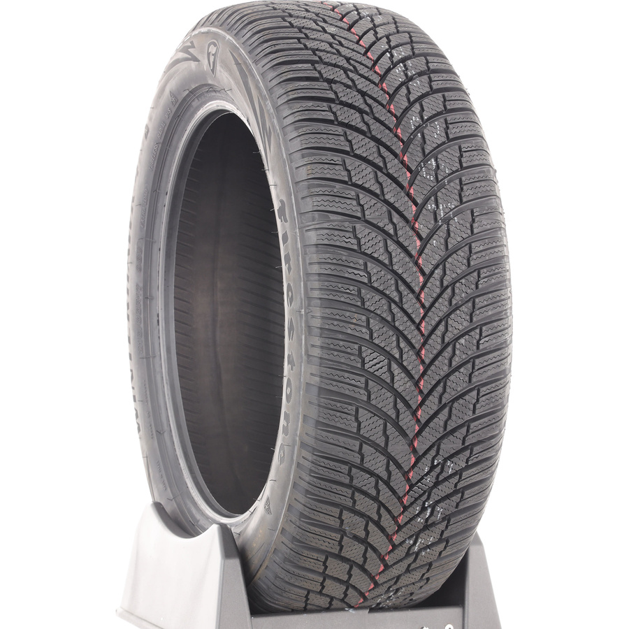 Firestone Winterhawk 4 -  215/55 R17