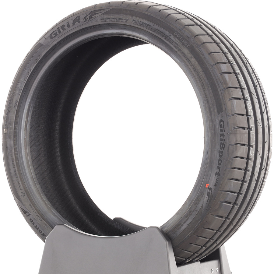 Giti GitiSport S2 -  225/40 R18