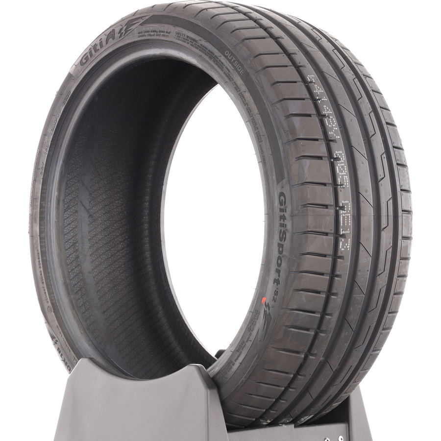 Giti GitiSport S2 -  225/40 R18