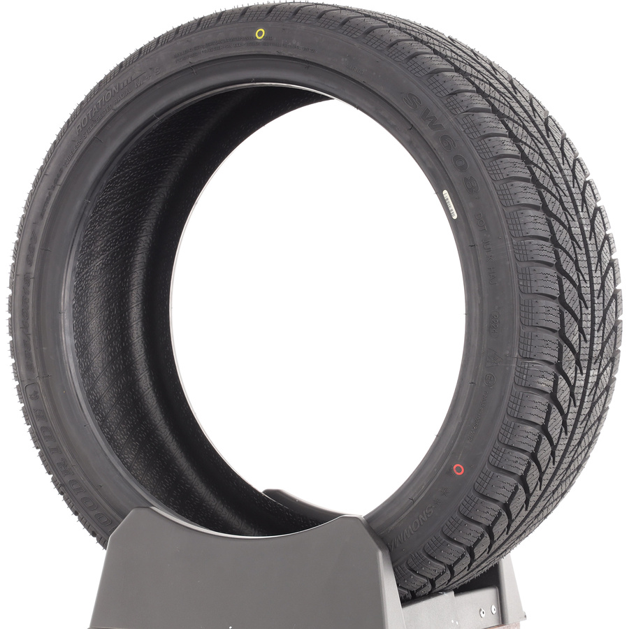 Goodride SW608 -  225/40 R18