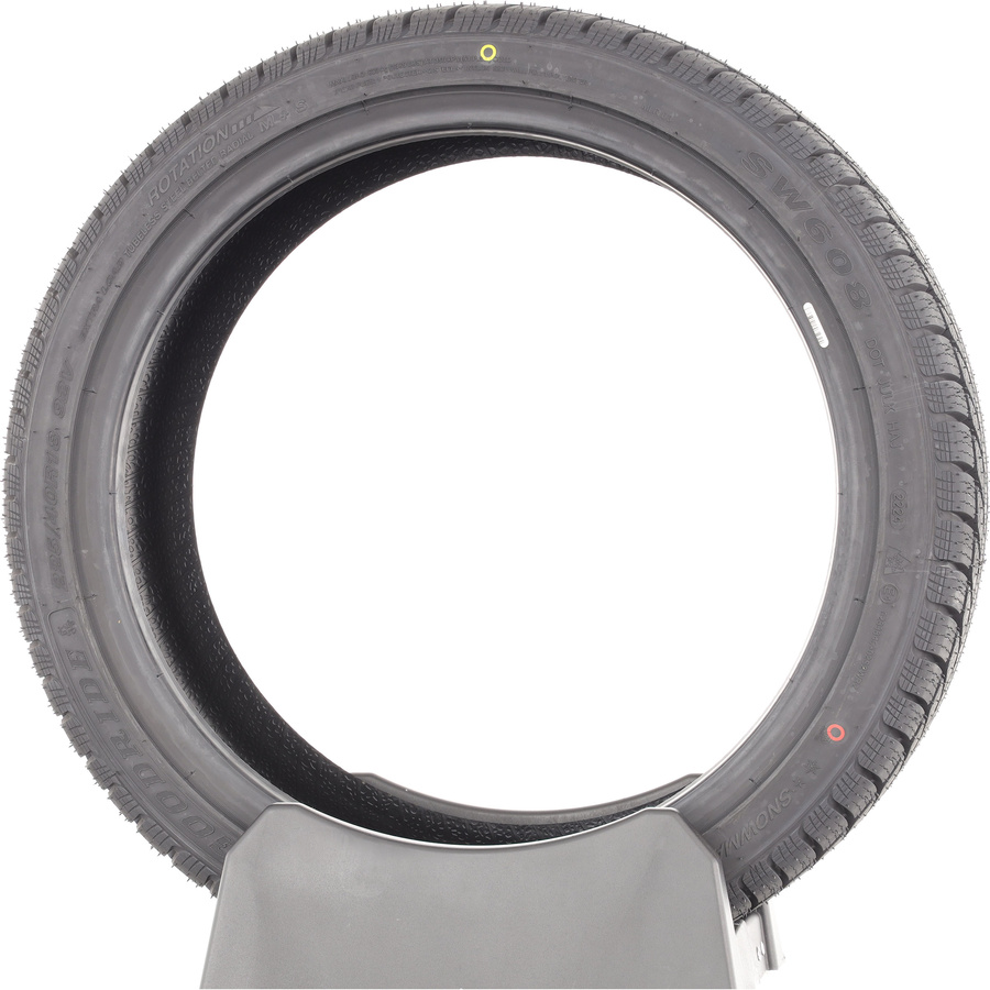 Goodride SW608 -  225/40 R18