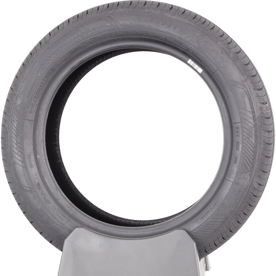 Goodyear EfficientGrip Performance 2 -  215/55 R17