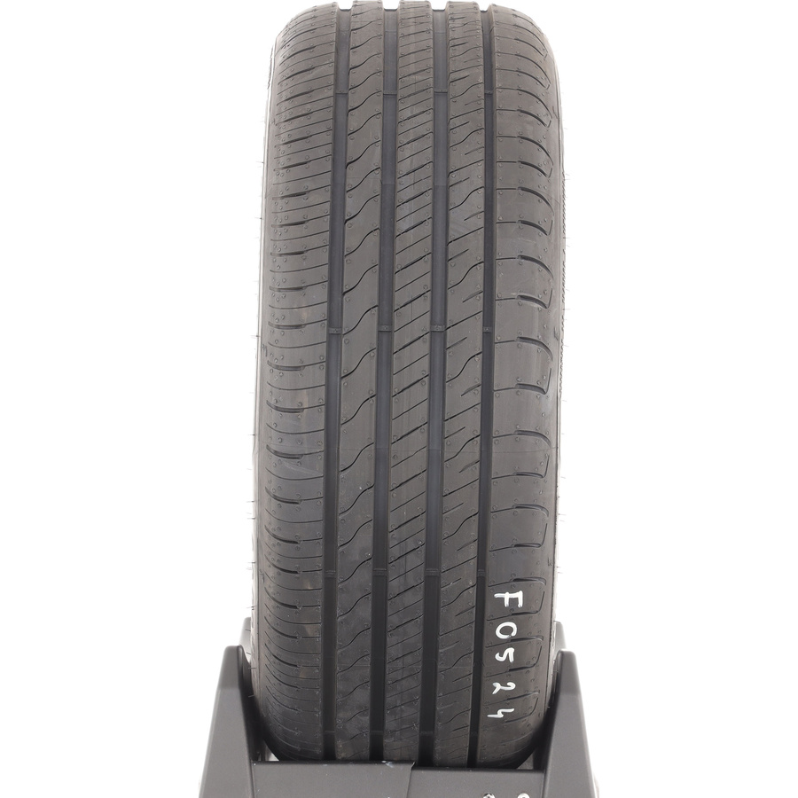 Goodyear EfficientGrip Performance 2 -  225/40 R18