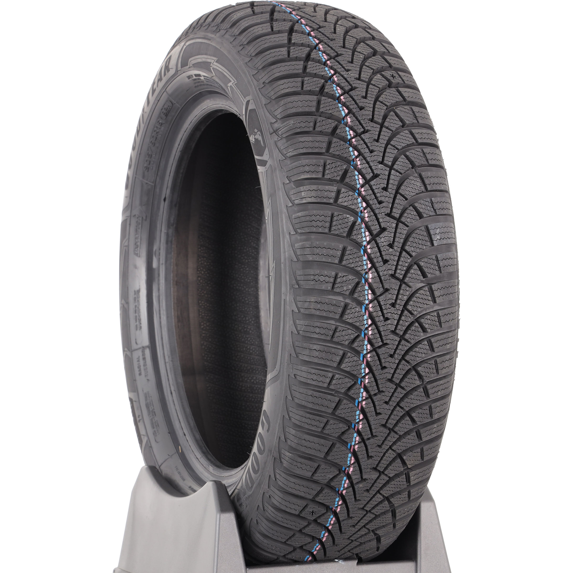 Test Goodyear UltraGrip 9+ 205/60 R16 - Pneu - UFC-Que Choisir