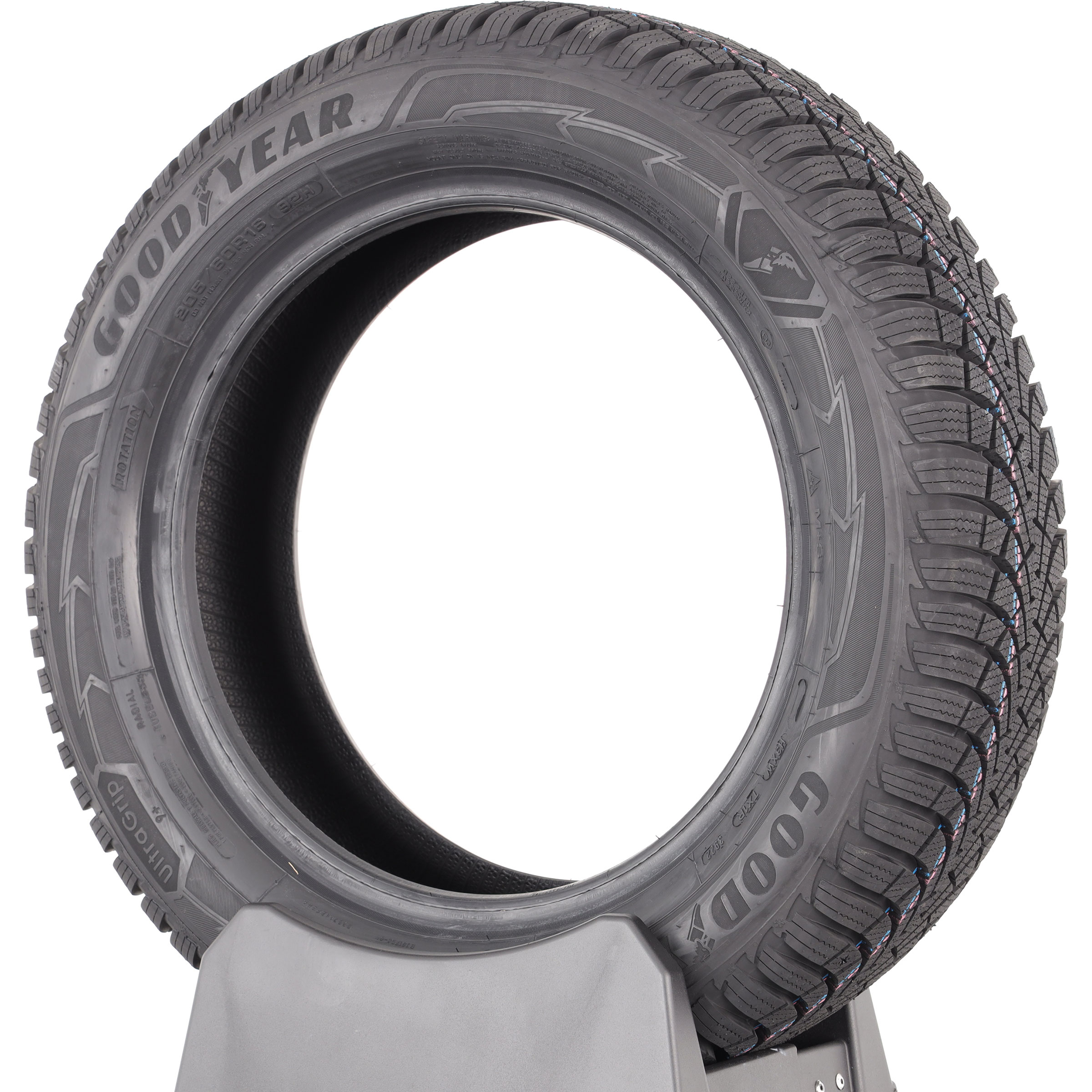 Test Goodyear UltraGrip 9+ - 205/60 R16 - Pneu - UFC-Que Choisir