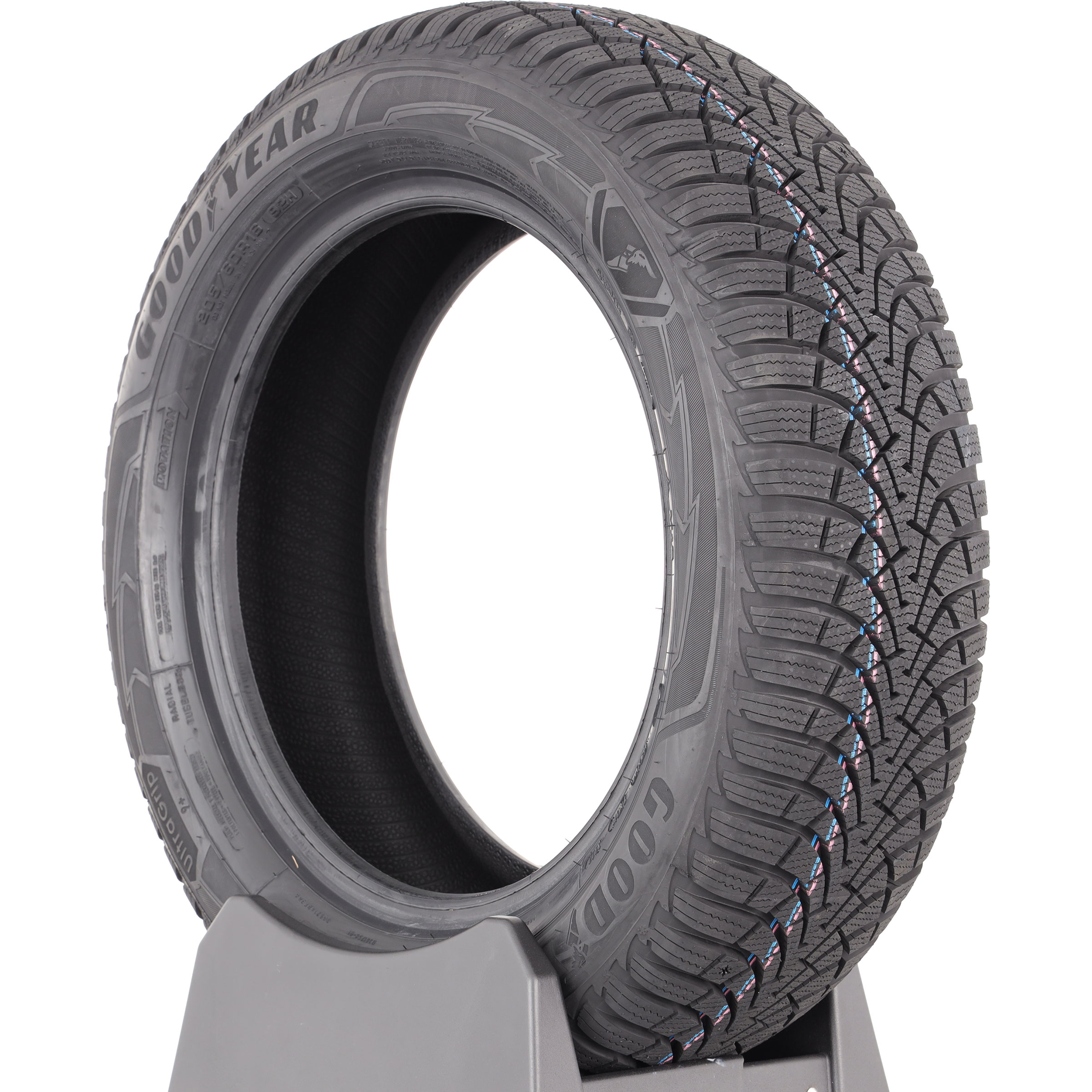 Goodyear UltraGrip 9+ -  205/60 R16