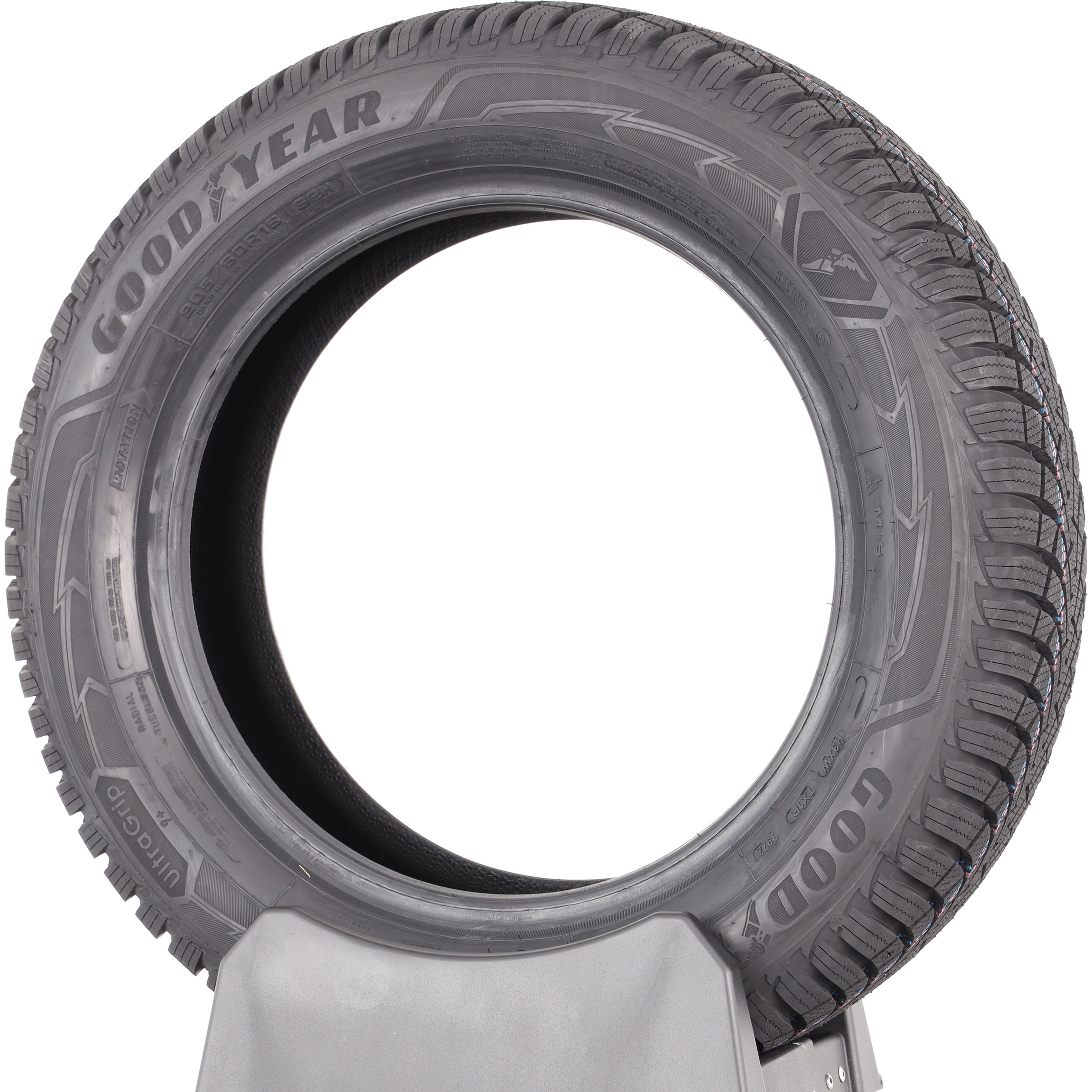 Goodyear UltraGrip 9+ -  205/60 R16