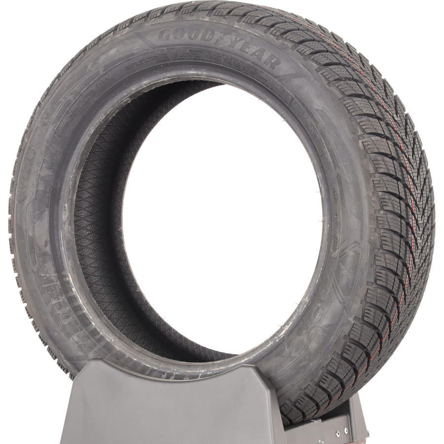 Goodyear UltraGrip Performance 3 -  205/55 R16