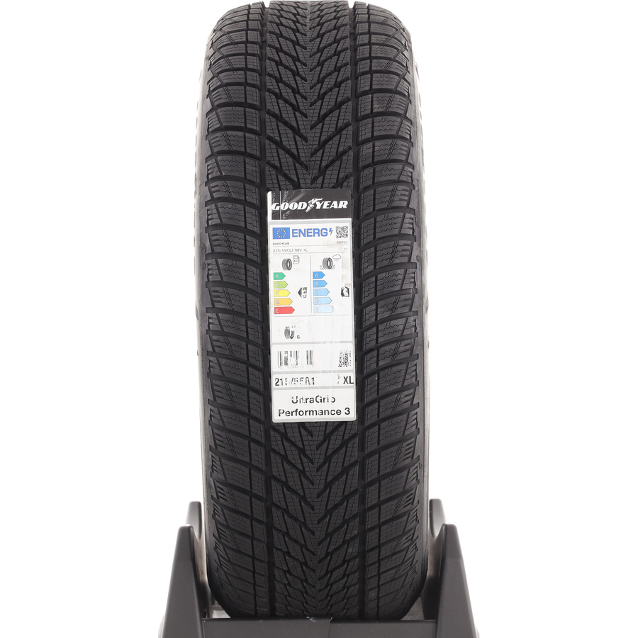 Goodyear UltraGrip Performance 3 -  215/55 R17