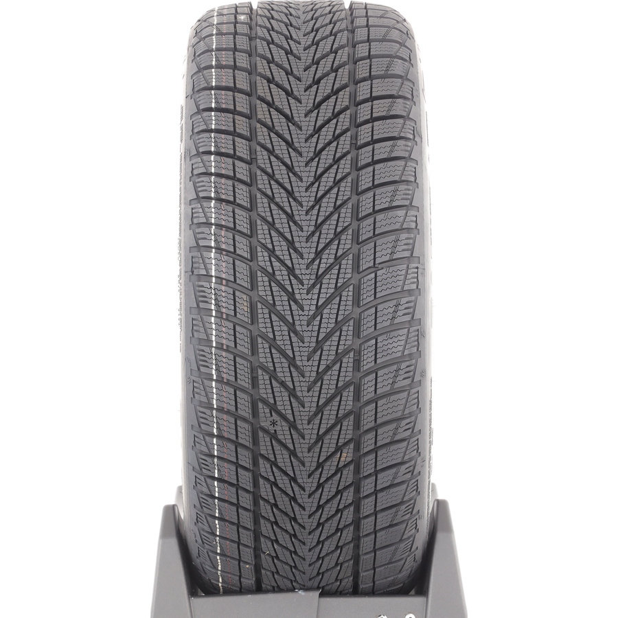Goodyear UltraGrip Performance 3 -  225/40 R18