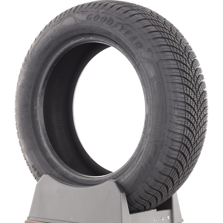 Goodyear Vector 4Seasons Gen-3 -  185/65 R15