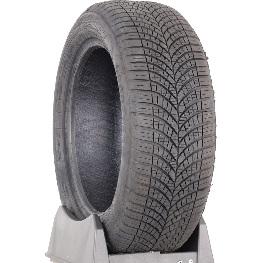 Goodyear Vector 4Seasons Gen-3 -  205/55 R16