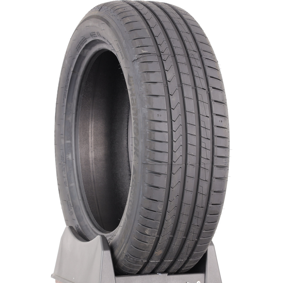 Hankook Ventus Prime 4 -  215/55 R17