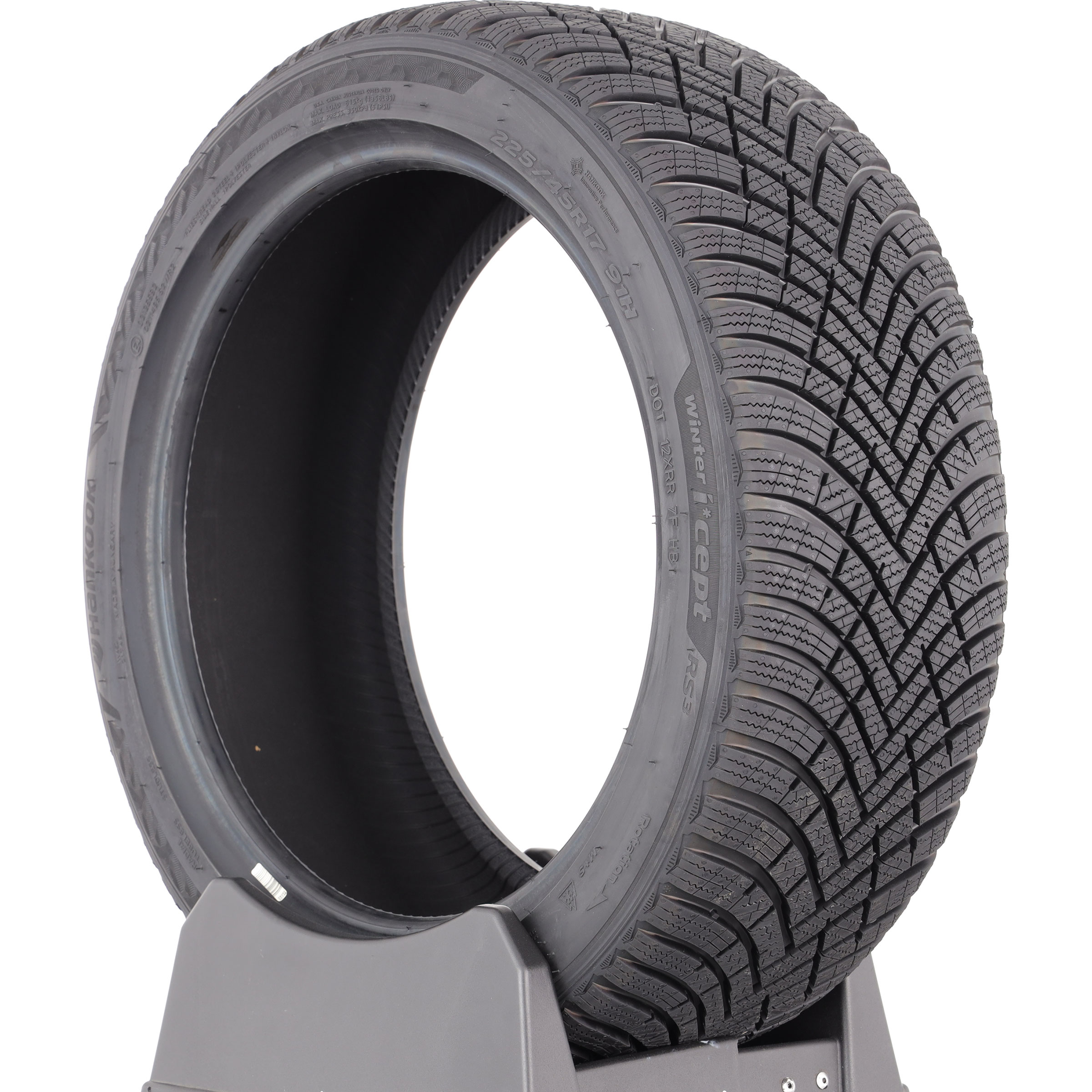 Test Hankook Winter i*cept RS3 - 225/45 R17 - Pneu - UFC-Que Choisir