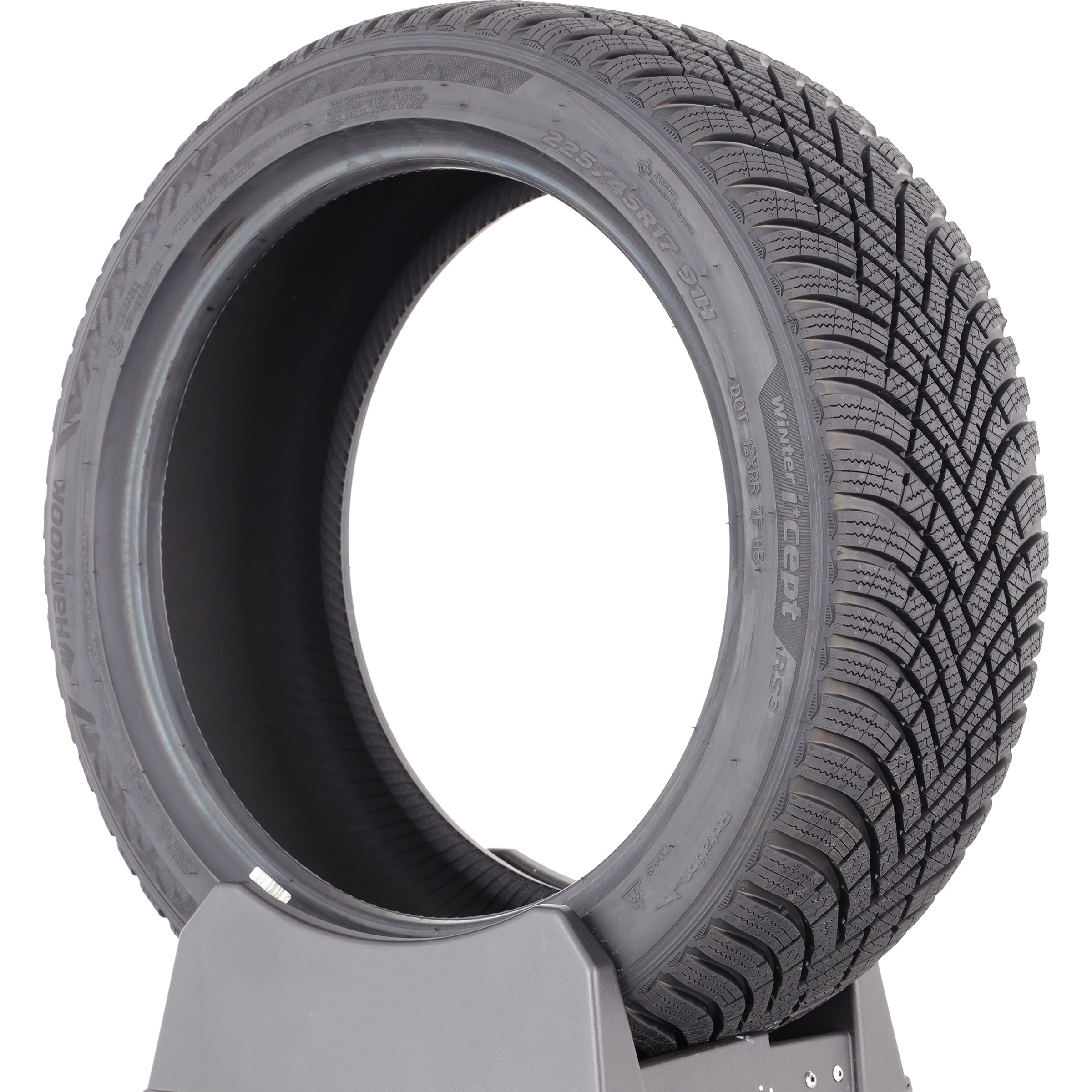 Test Hankook Winter i*cept RS3 - 225/45 R17 - Pneu - UFC-Que Choisir