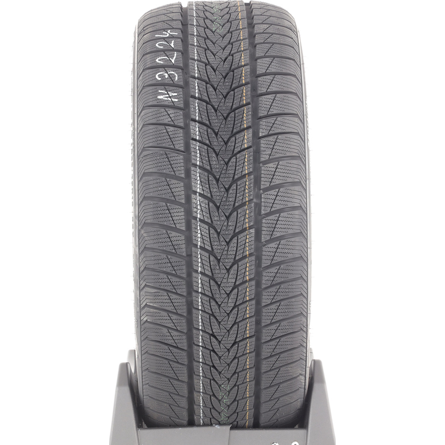 Imperial Snowdragon UHP -  225/40 R18