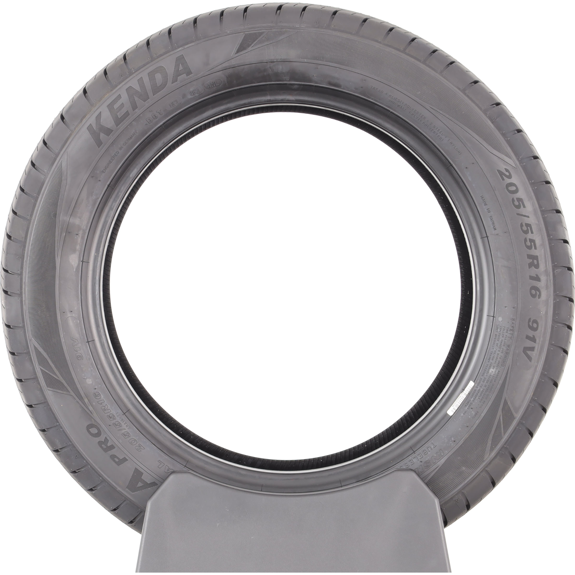 Kenda Kenetica Pro KR210 -  205/55 R16